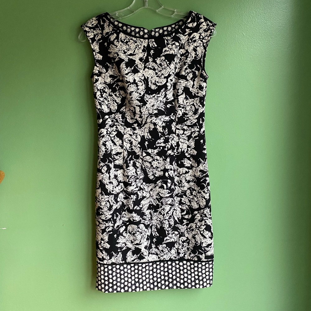 Size 0 Ann Taylor dress.
